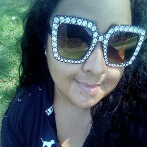 Meet your Posher, Diocelina